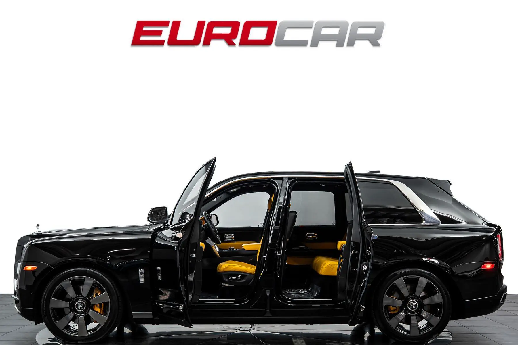 2023 Rolls-Royce Cullinan Base photo 3
