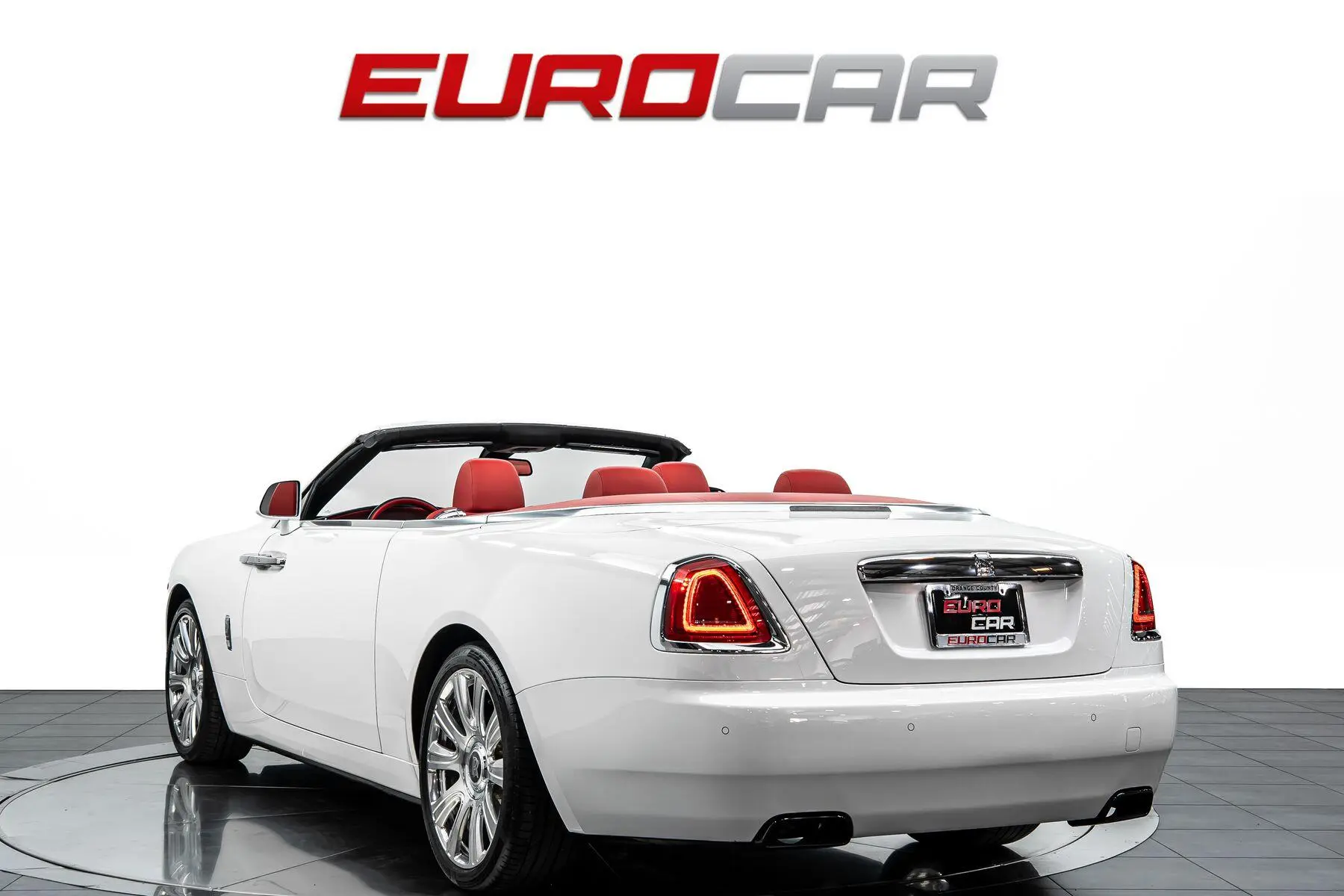 2018 Rolls-Royce Dawn Base photo 4