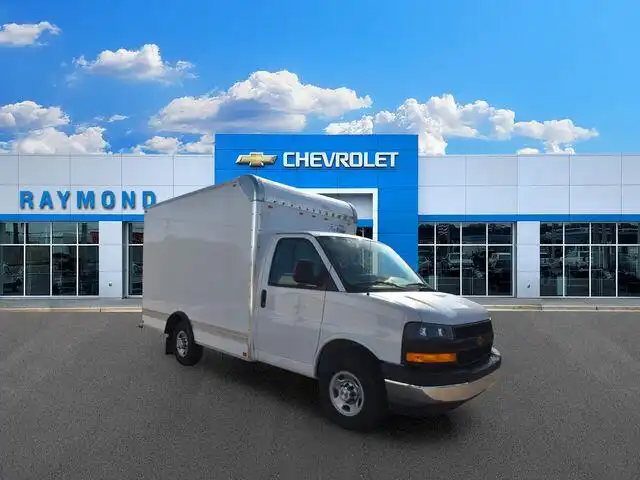2026 Chevrolet Express 3500 139 WB's photo