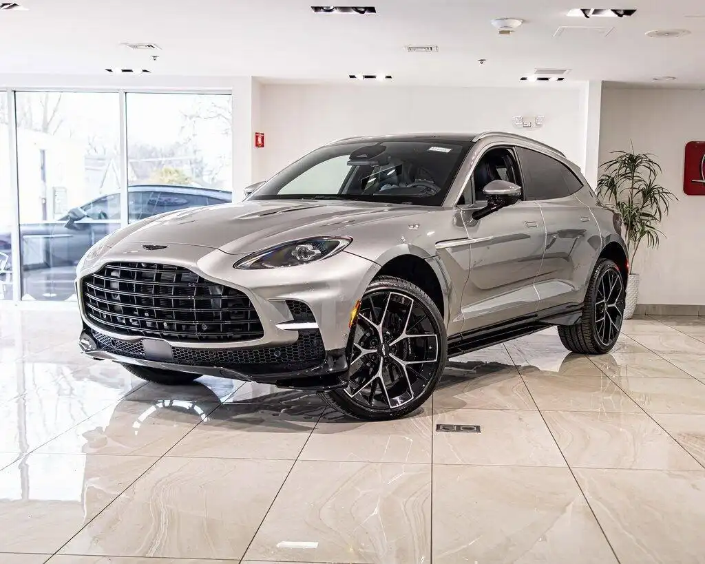 2026 Aston Martin DBX 4.0 V8 707 AWD's photo