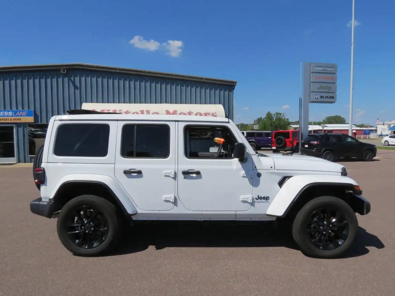2025 Jeep Wrangler 4xe Sahara 4XE's photo
