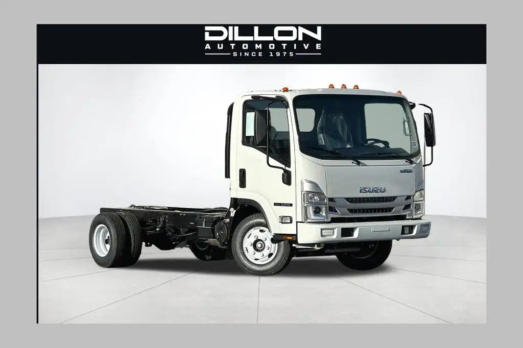 2024 Isuzu NPR-HD's photo
