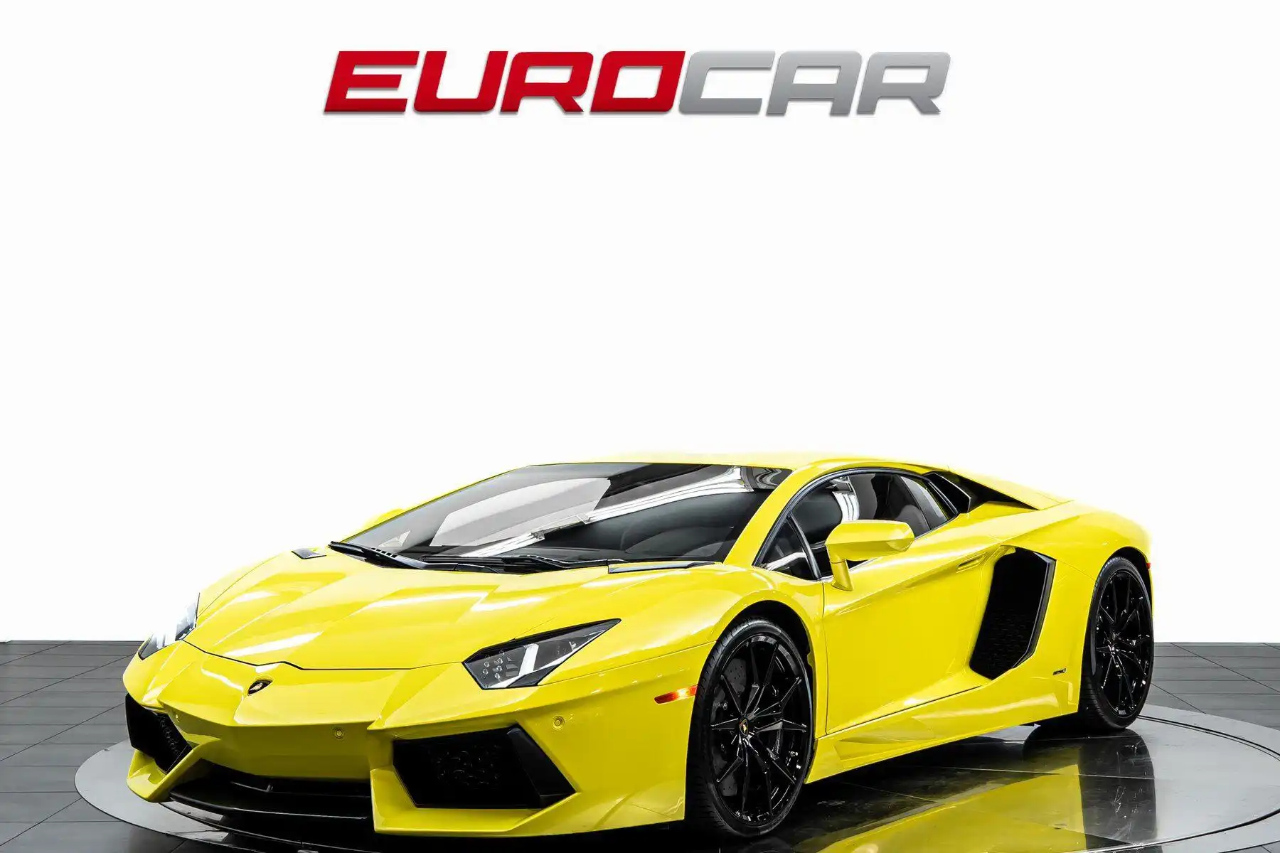 2015 Lamborghini Aventador LP 700-4's photo