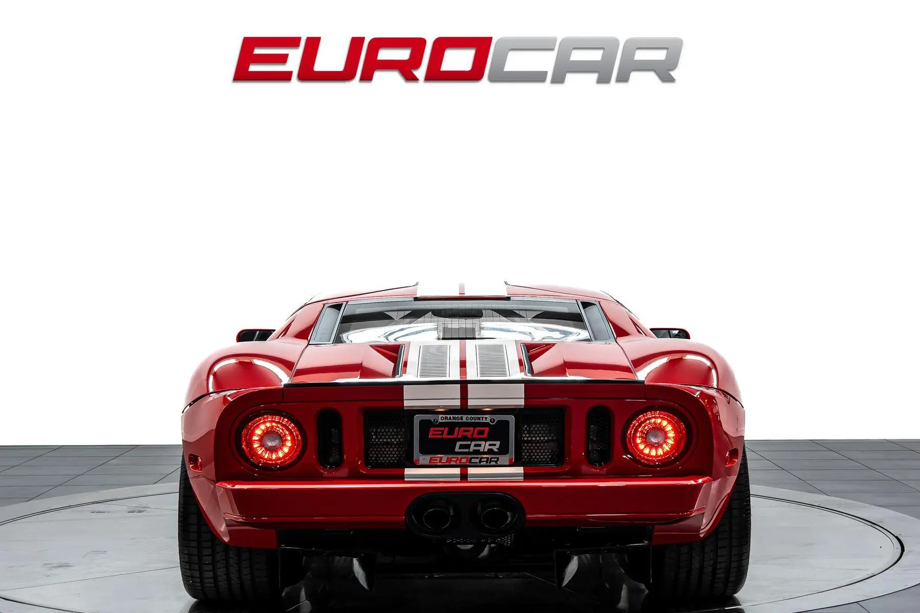 2005 Ford GT Base photo 4