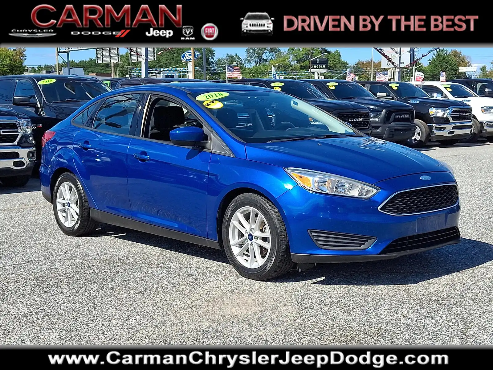 2018 Ford Focus SE Sedan's photo