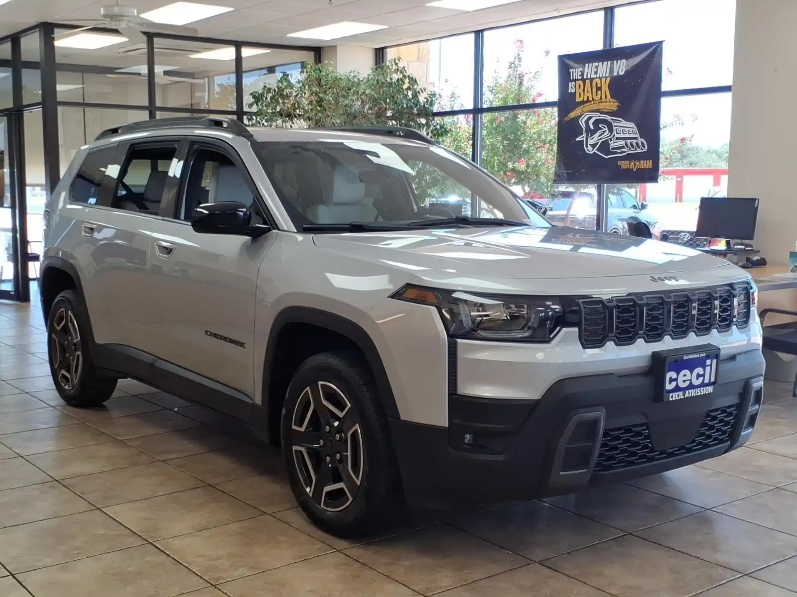 2026 Jeep Cherokee Laredo HEV 4X4's photo