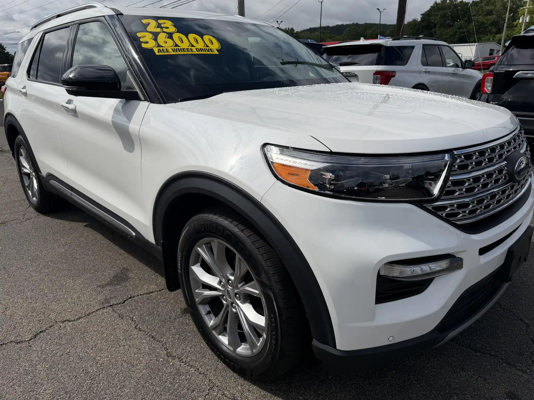 2023 Ford Explorer Limited 4WD High Package's photo