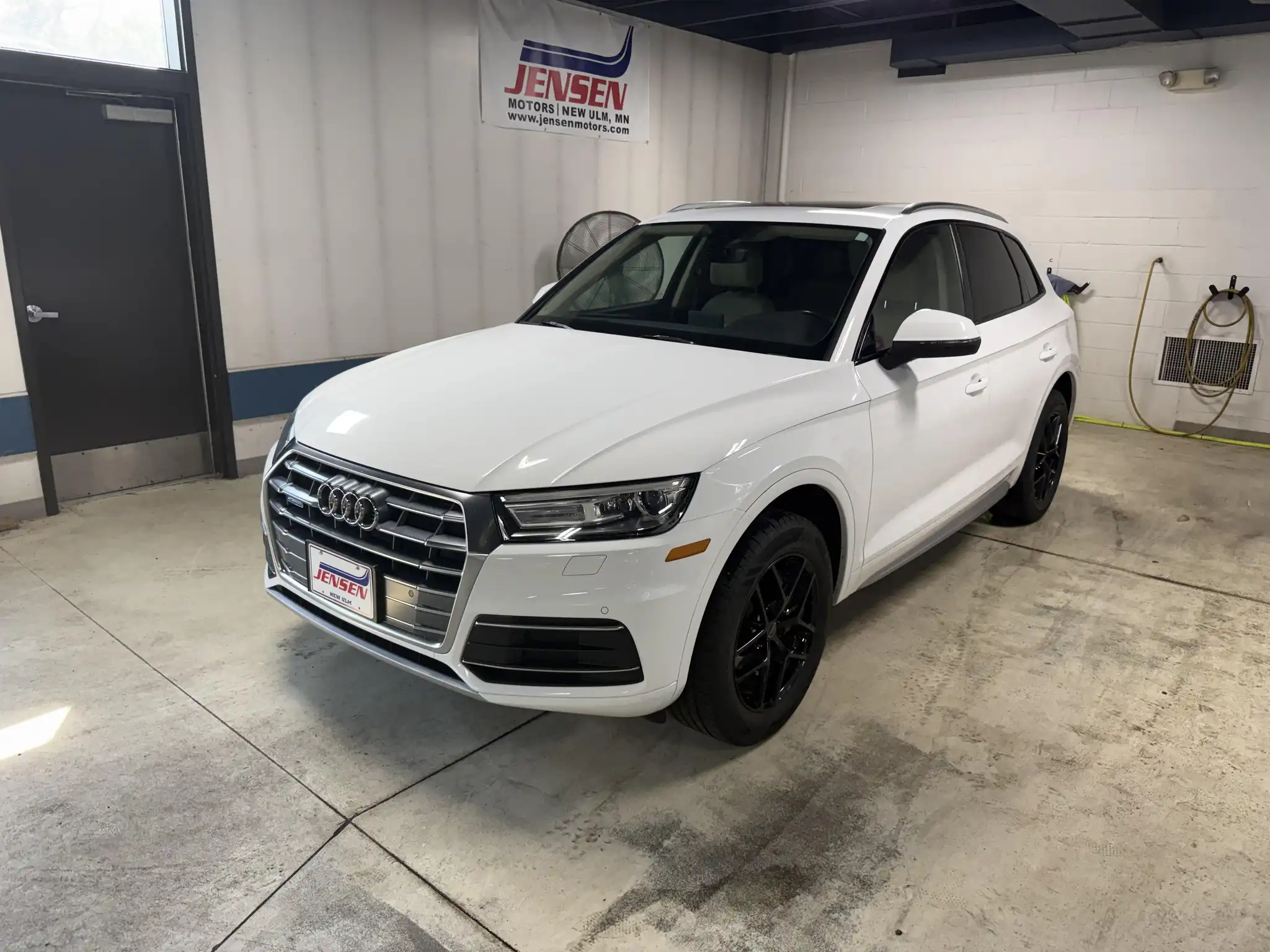 2020 Audi Q5 45 quattro S tronic Premium's photo