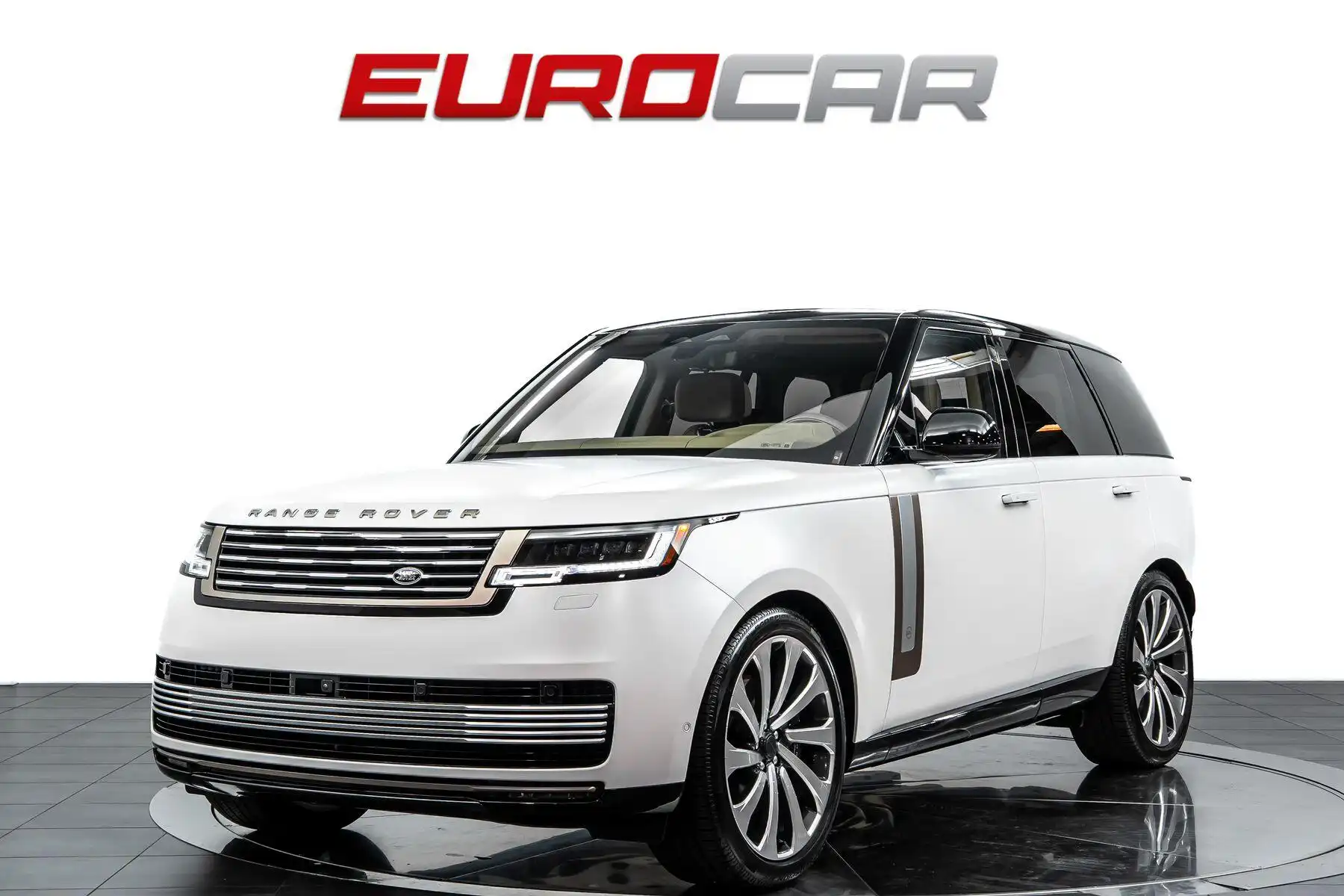 2026 Land Rover Range Rover 4.4 SV SWB's photo