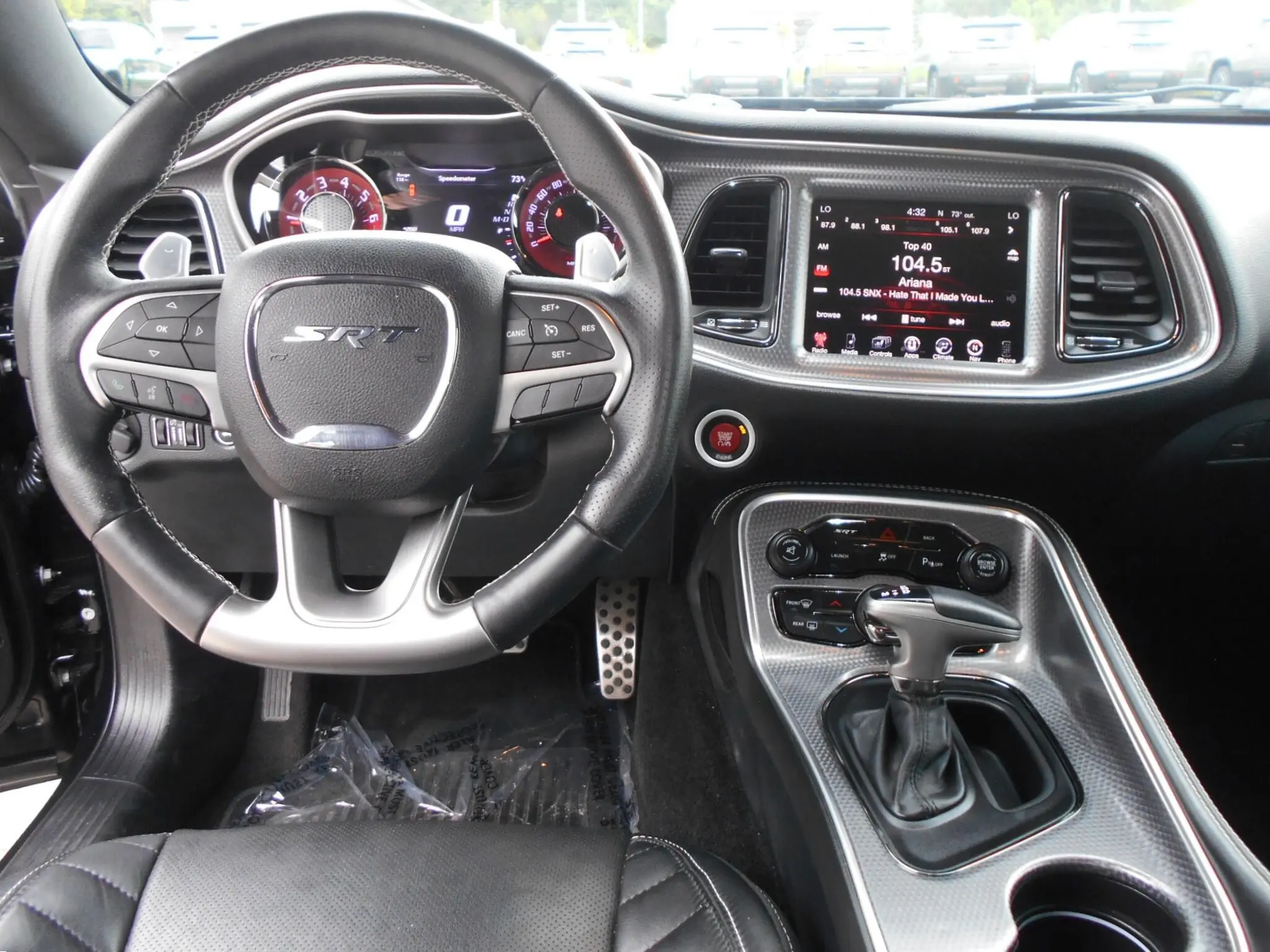 2015 Dodge Challenger SRT Hellcat photo 4