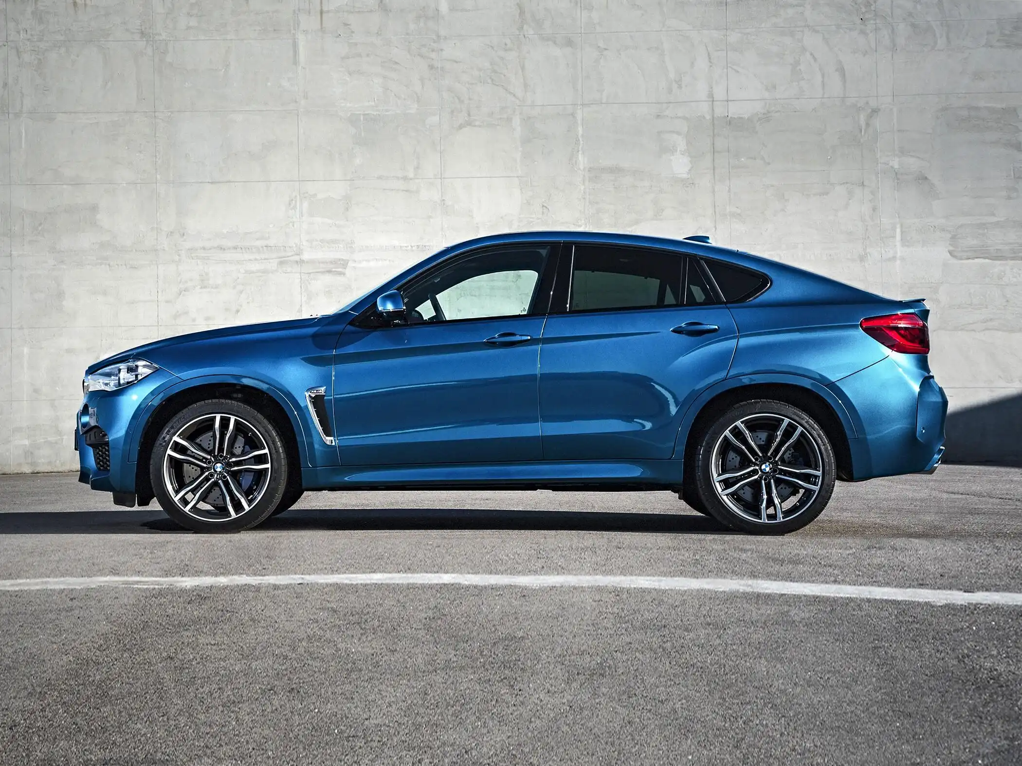 2017 BMW X6 M xDrive M's photo