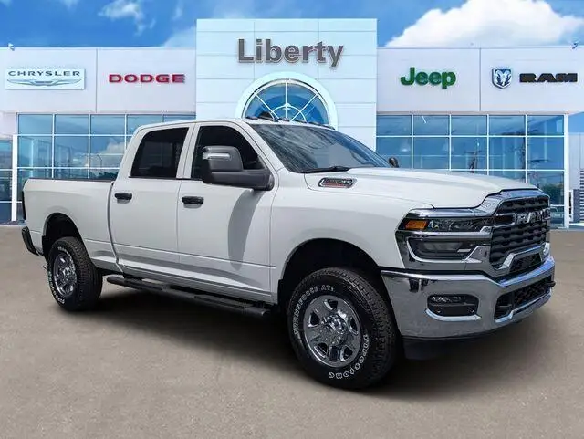 2026 RAM 2500 Tradesman 4X4 Crew Cab SWB photo 1
