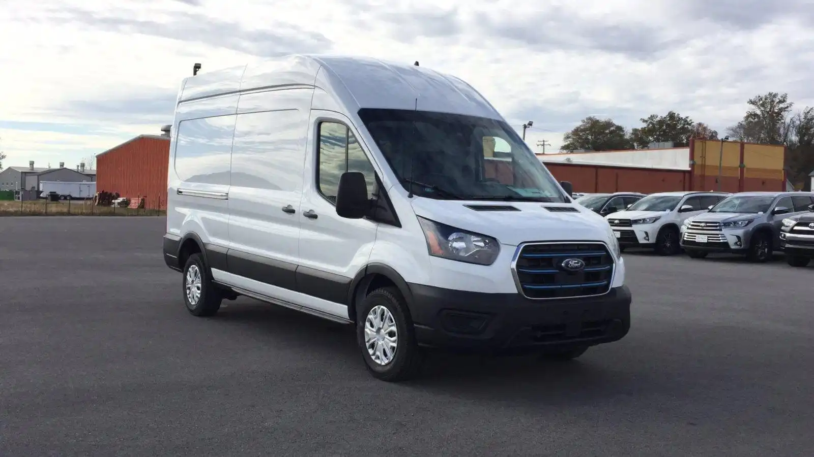 2023 Ford E-Transit BEV 350 High Roof 148 WB's photo
