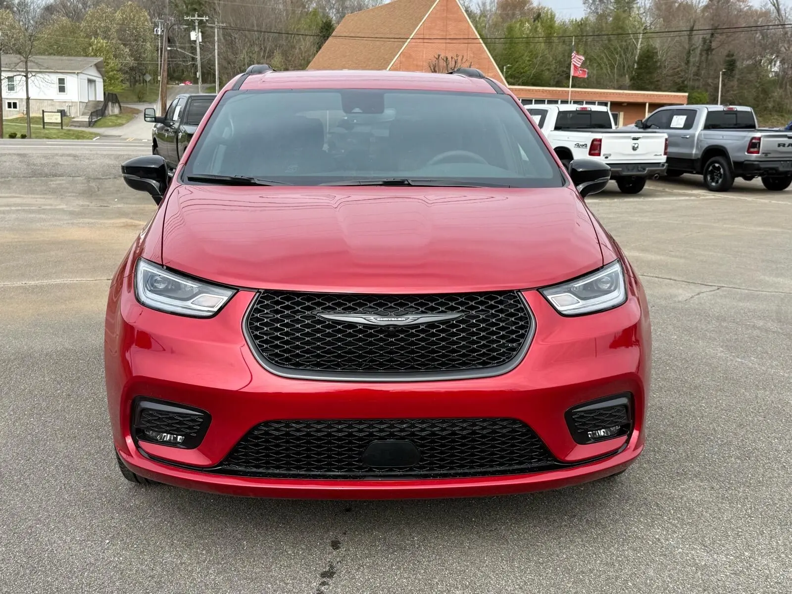 2026 Chrysler Pacifica Select photo 5