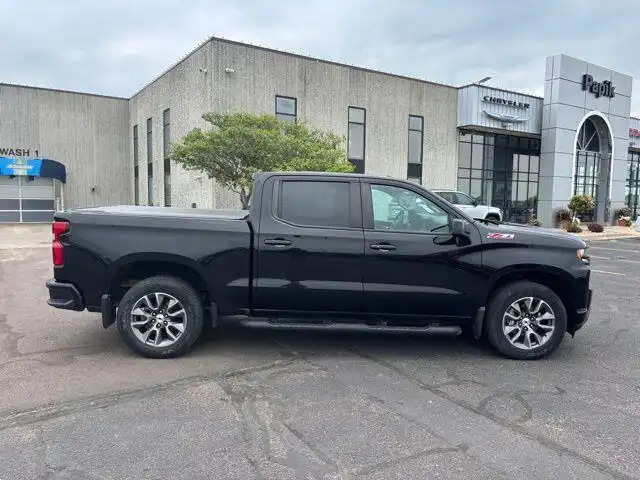 2021 Chevrolet Silverado 1500 RST 4X4 Crew Cab Short Box's photo