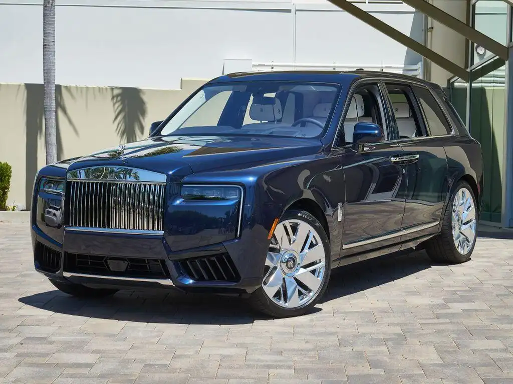 2027 Rolls-Royce Cullinan Base's photo