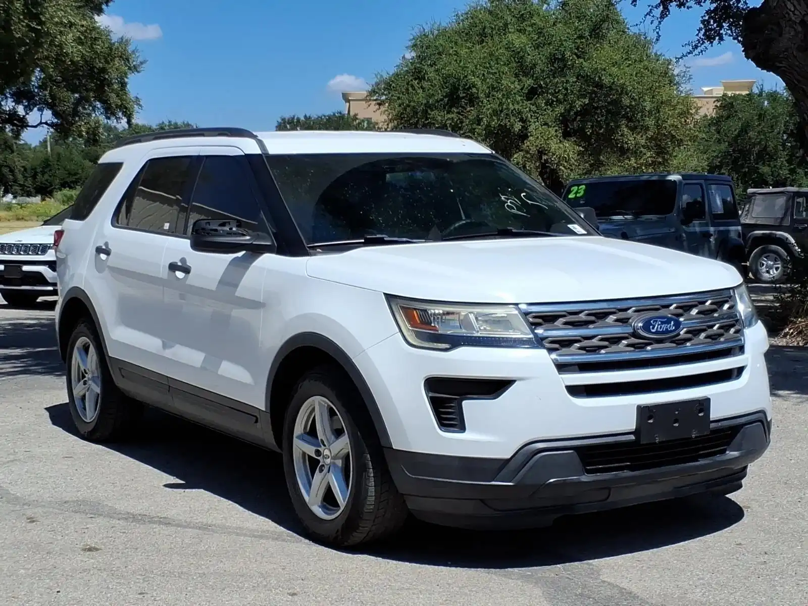 2019 Ford Explorer Base FWD's photo