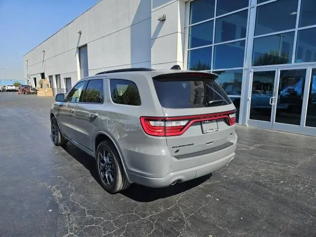 2026 Dodge Durango GT HEMI V8 AWD photo 3