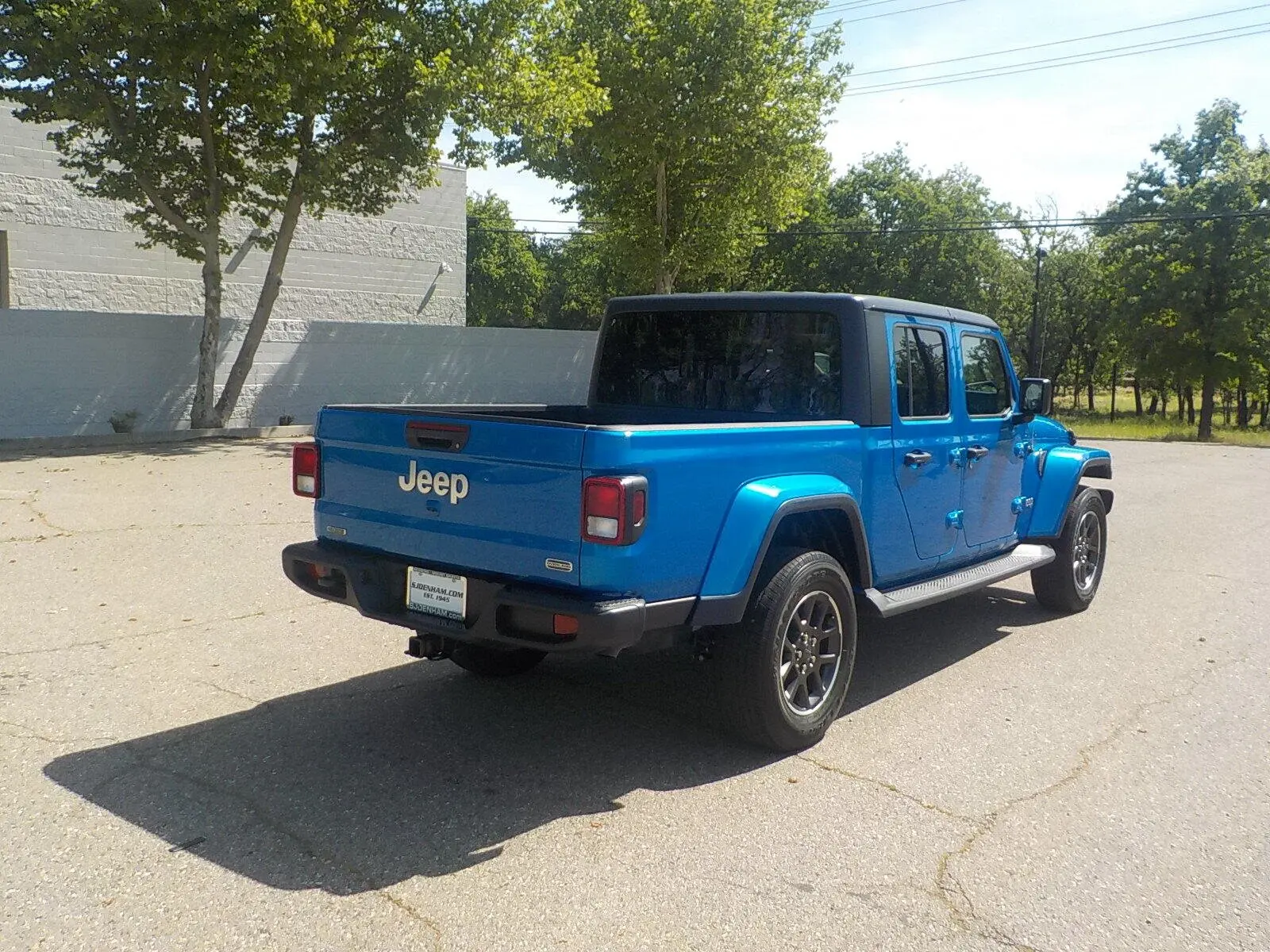 2023 Jeep Gladiator Overland photo 5