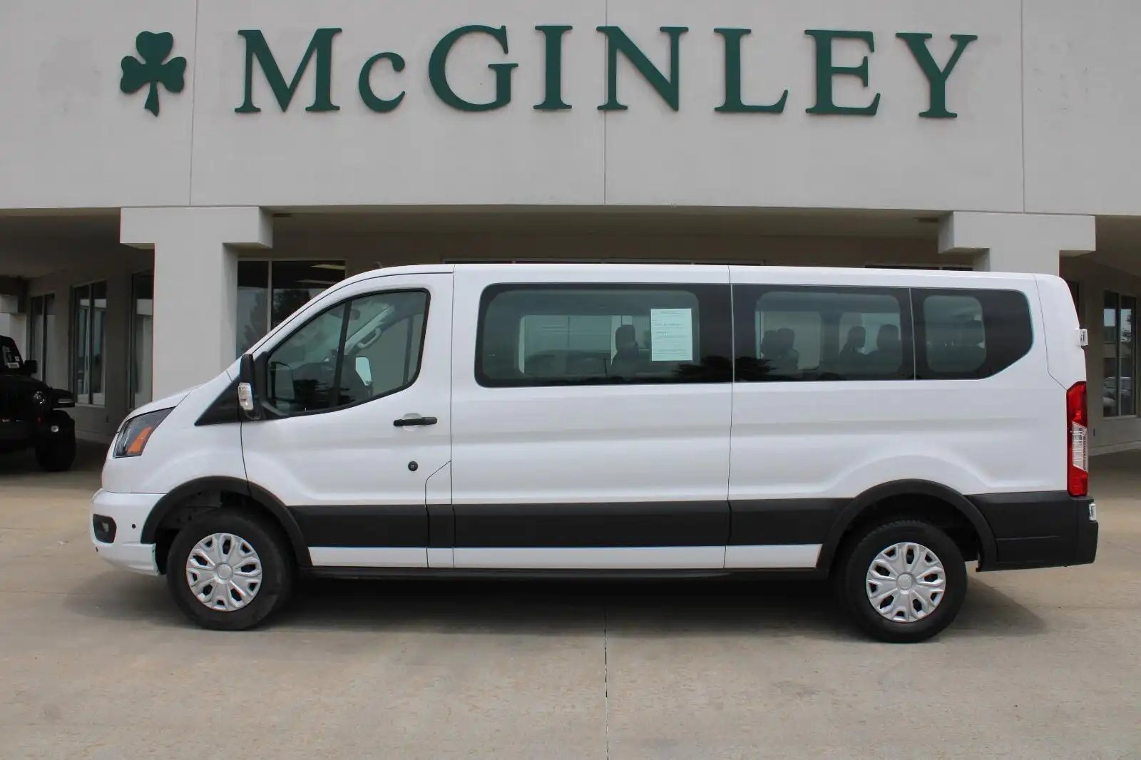 2025 Ford Transit 350 XLT Low Roof Sliding Pass. 148's photo