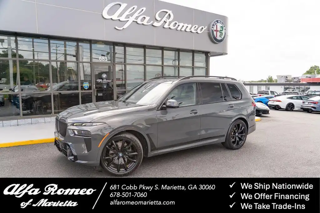 2023 BMW X7 xDrive40i's photo