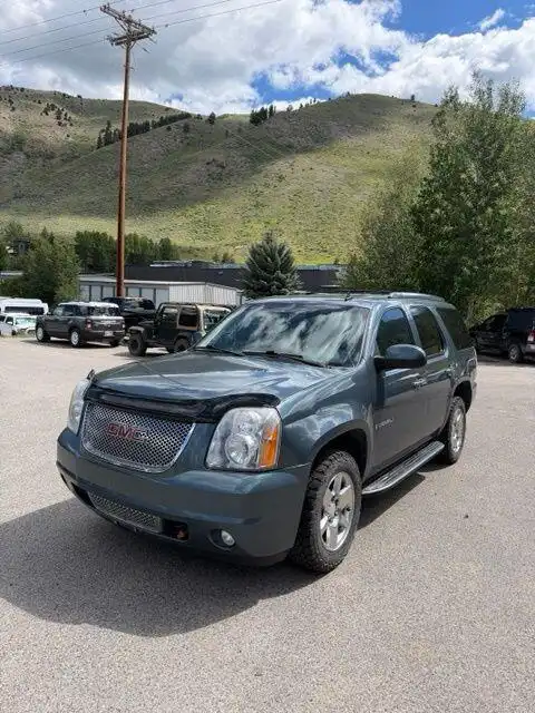 2008 GMC Yukon Denali AWD's photo