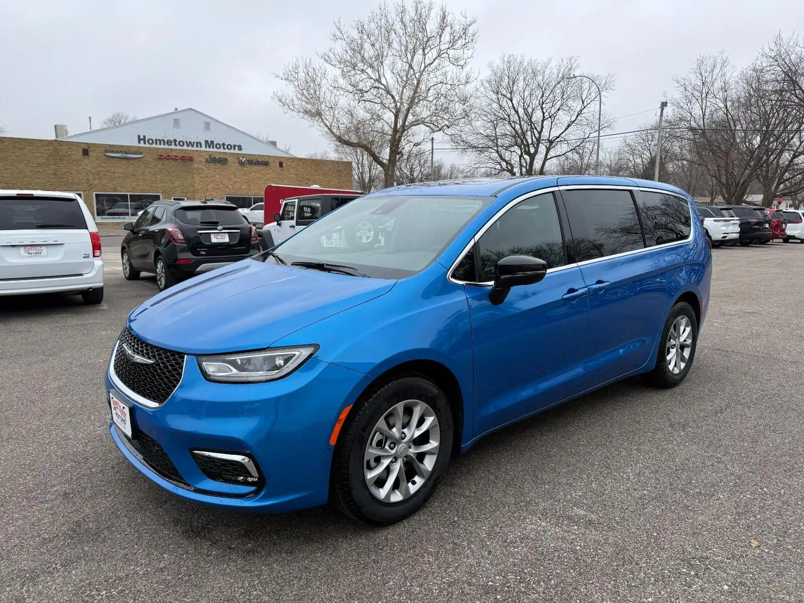 2026 Chrysler Pacifica Limited's photo