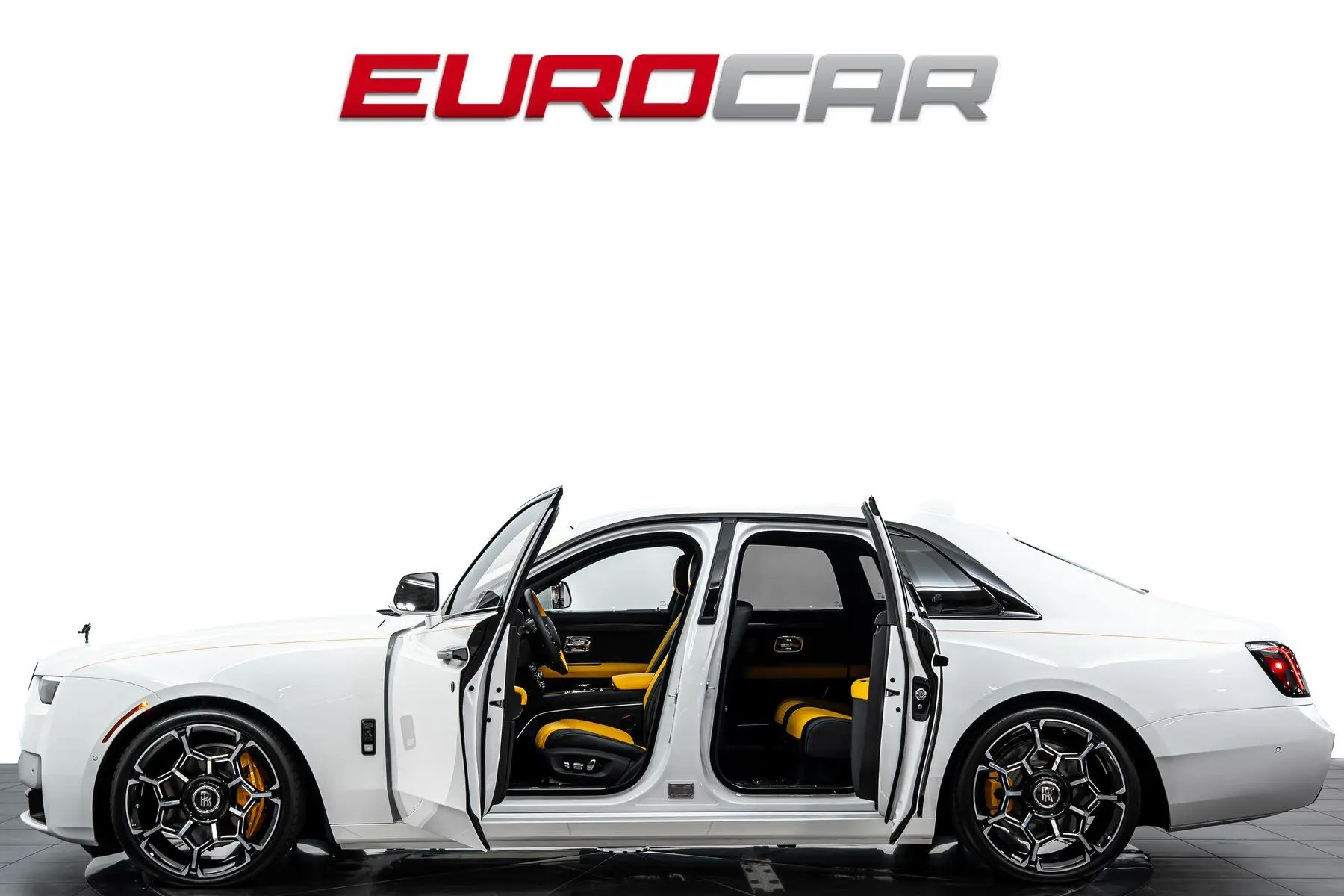 2025 Rolls-Royce Ghost Black Badge photo 3