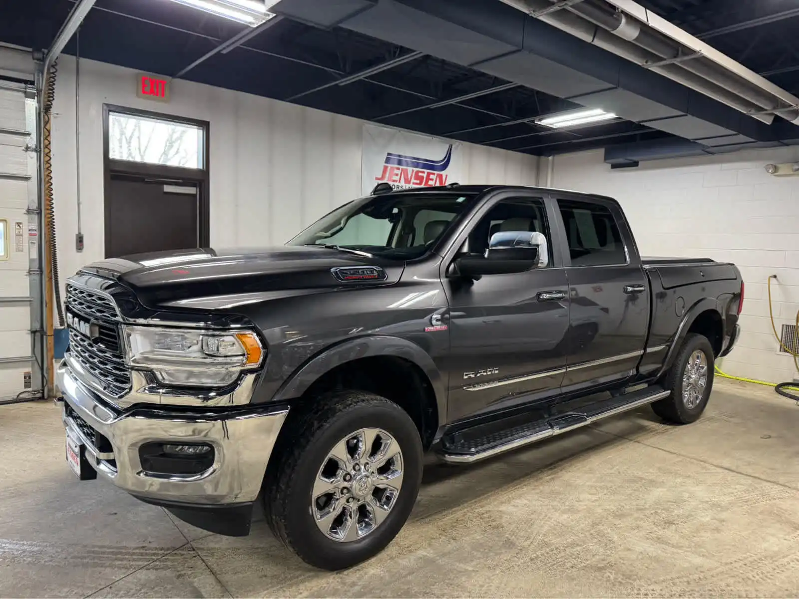 2022 RAM 3500 Limited 4X4 Crew Cab SWB's photo
