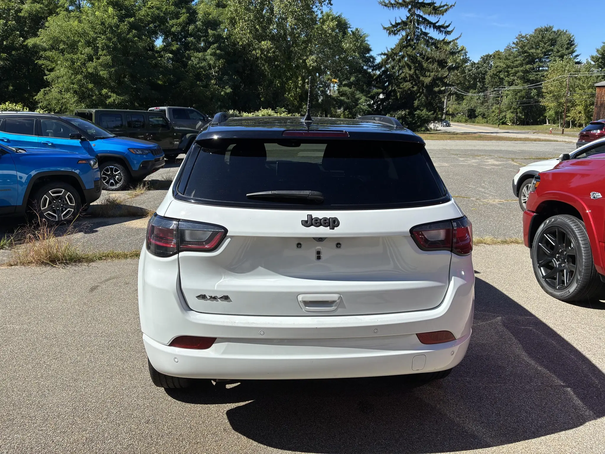 2025 Jeep Compass Limited 4WD photo 3