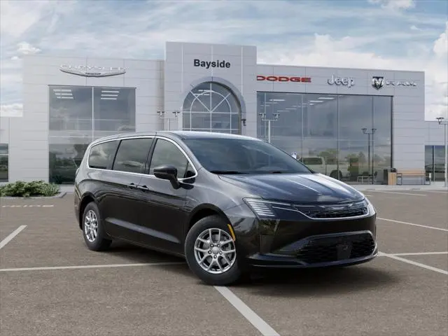 2027 Chrysler Pacifica Select photo 5