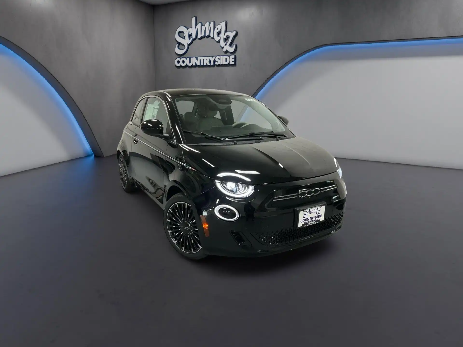 2026 FIAT 500e Icona's photo