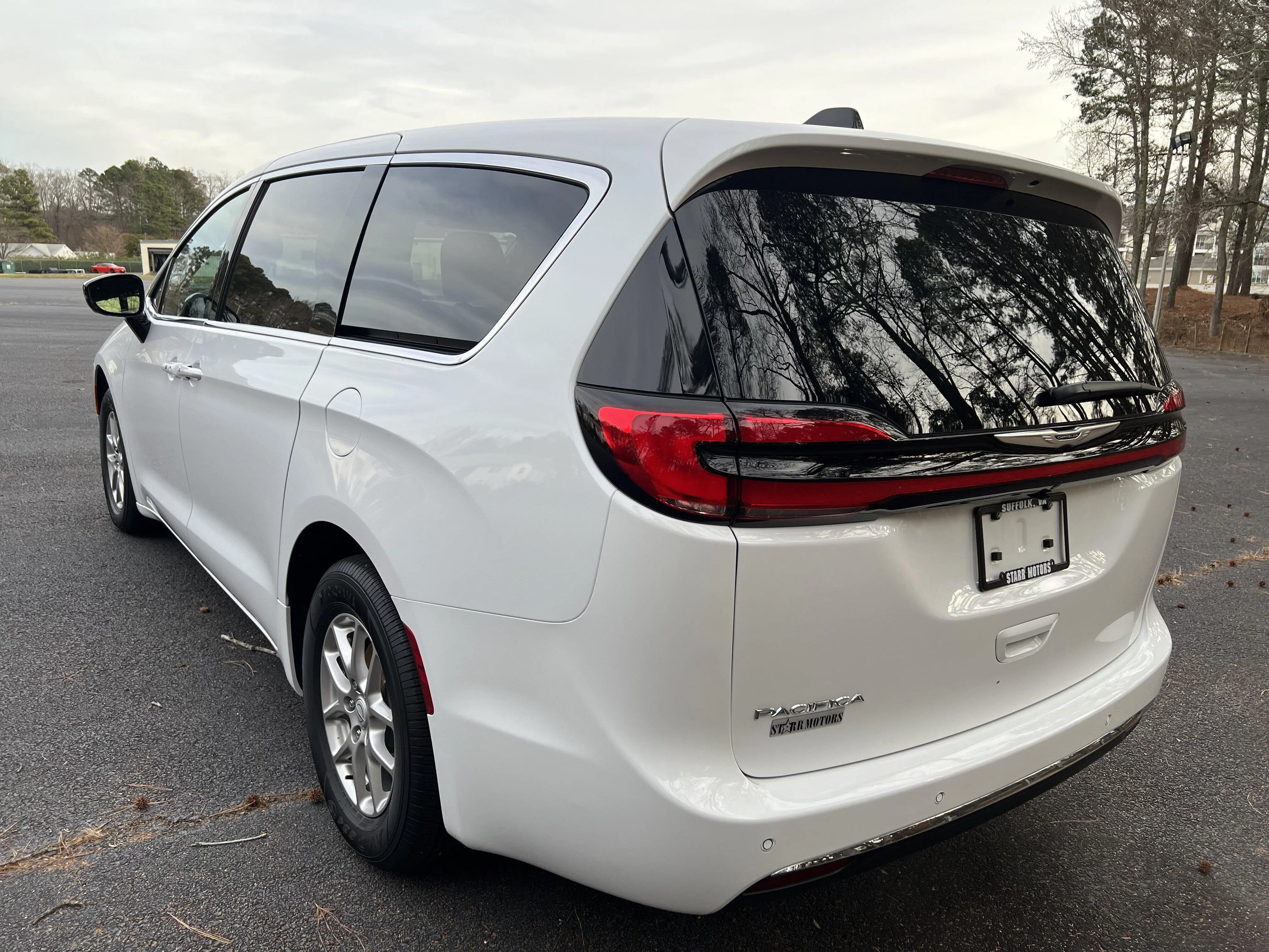 2026 Chrysler Pacifica Select photo 5