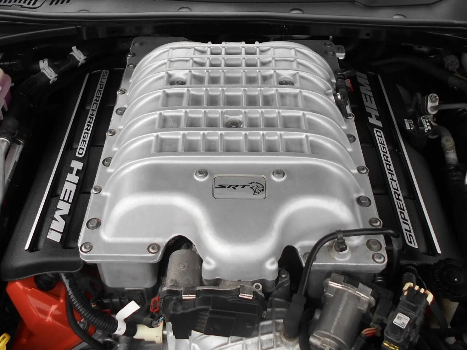 2015 Dodge Challenger SRT Hellcat photo 5