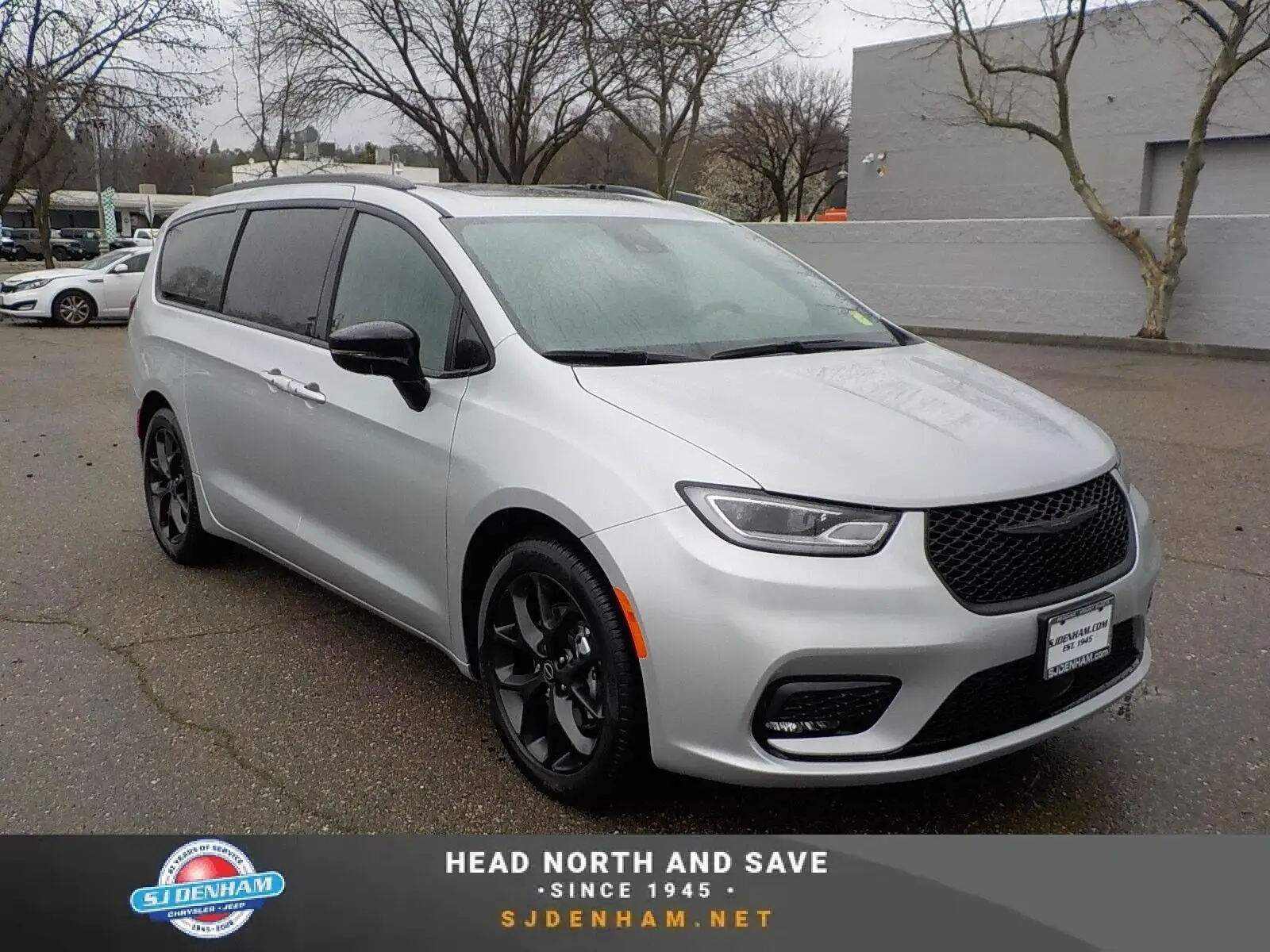 2026 Chrysler Pacifica Limited photo 1