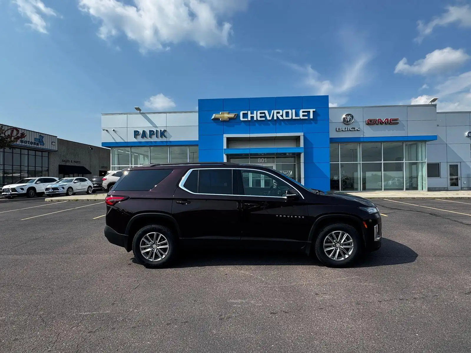 2023 Chevrolet Traverse AWD 1LT's photo