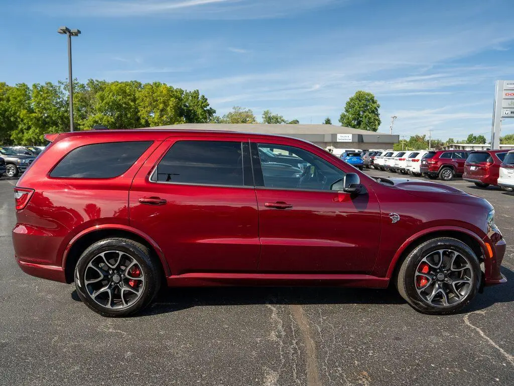 2025 Dodge Durango SRT Hellcat AWD Brass Monkey photo 5