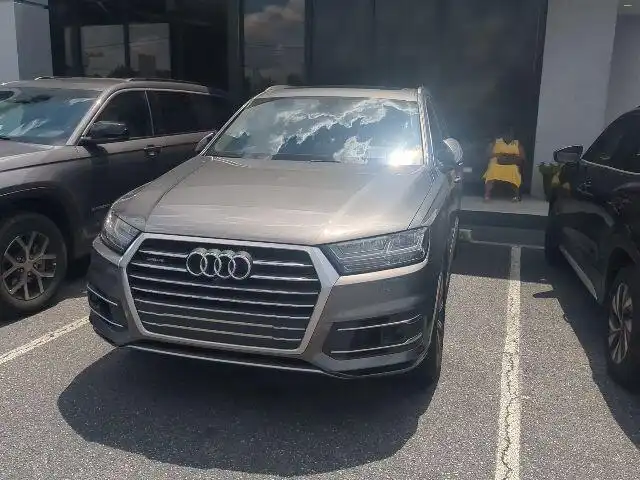 2017 Audi Q7 3.0T quattro tiptronic Premium Plus's photo