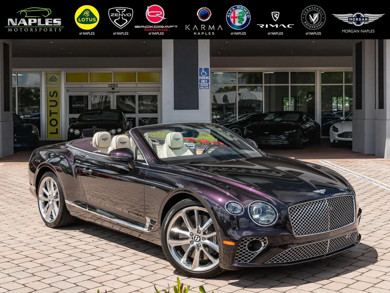2022 Bentley Continental GT Convertible V8 Mulliner's photo