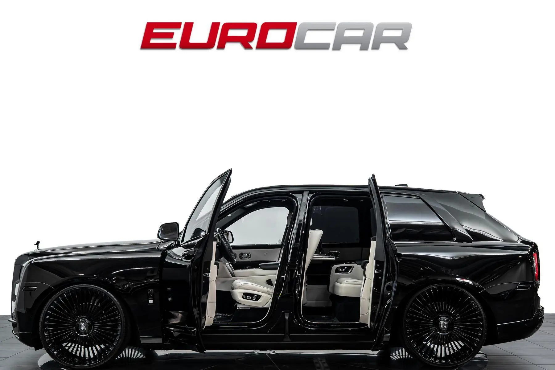 2022 Rolls-Royce Cullinan Base photo 3