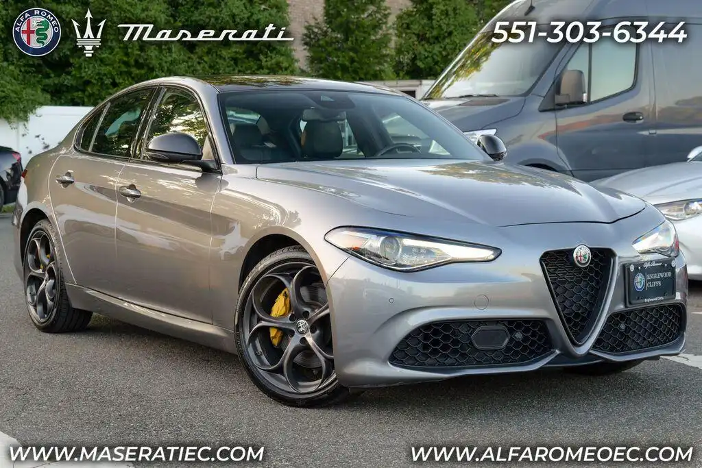2020 Alfa Romeo Giulia 2.0 Ti Sport AWD Auto's photo
