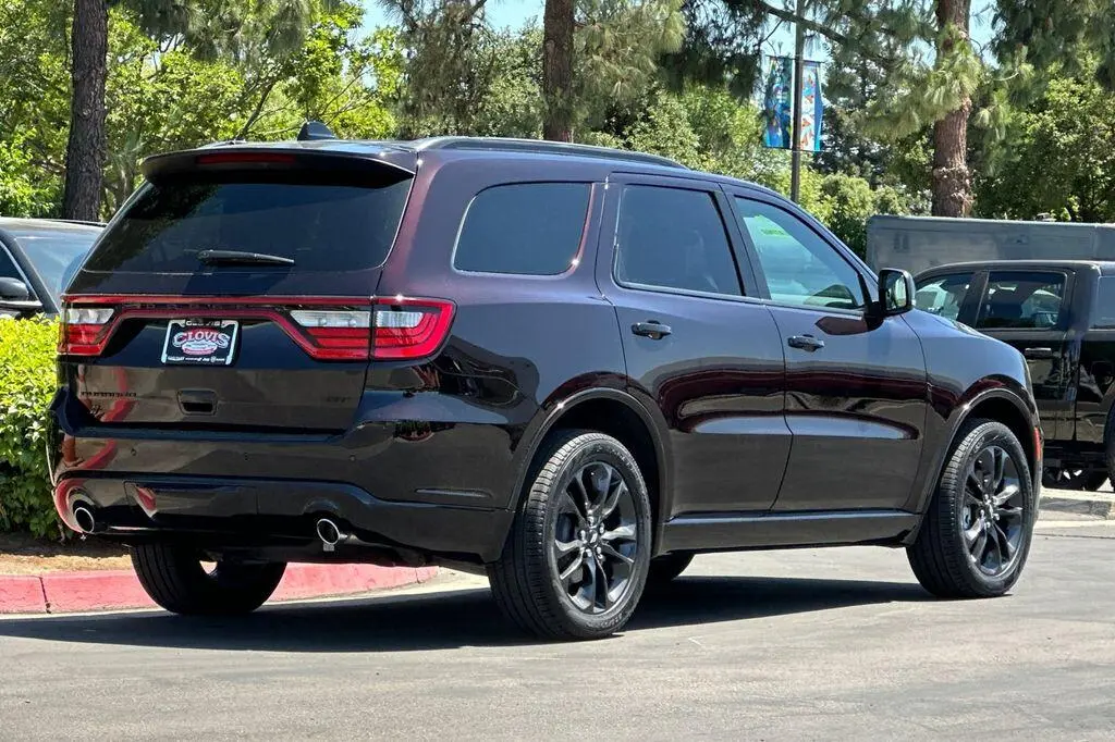 2026 Dodge Durango GT Plus AWD photo 4