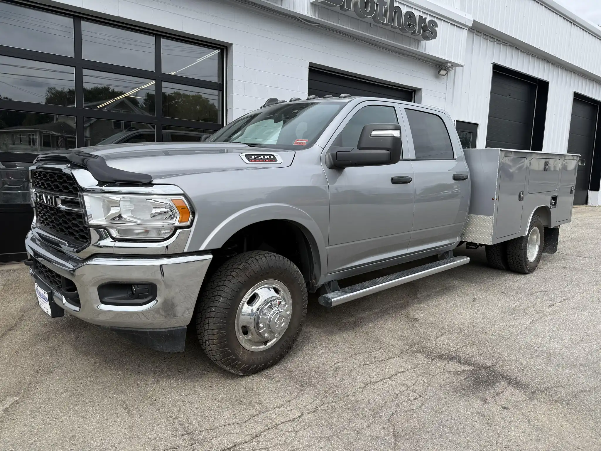 2024 RAM 3500 Tradesman 4X4 Crew Cab's photo