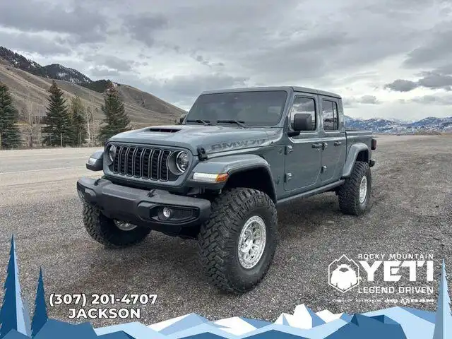 2025 Jeep Gladiator Sport S Auto's photo