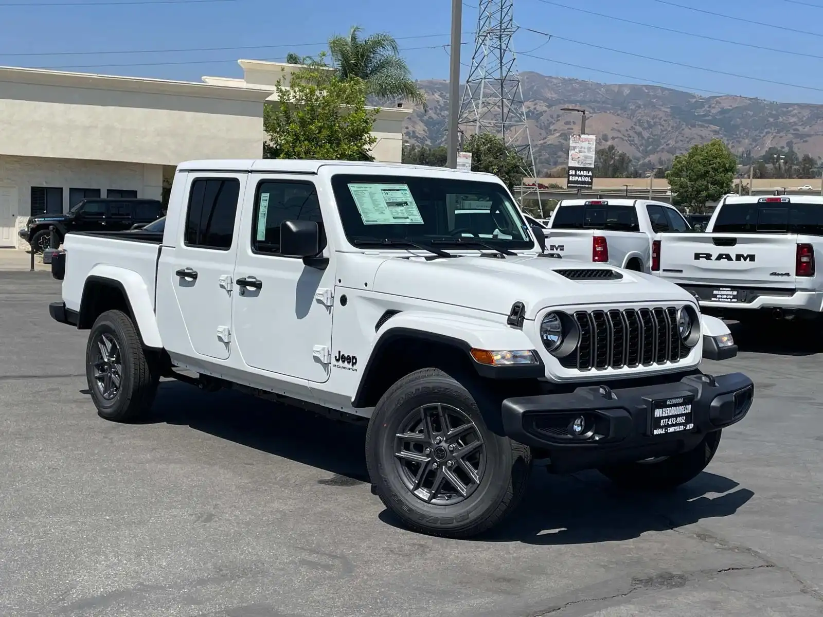 2025 Jeep Gladiator Sport S Auto's photo