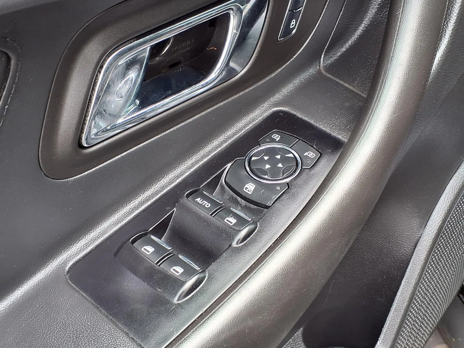 2017 Ford Taurus undefined photo 4