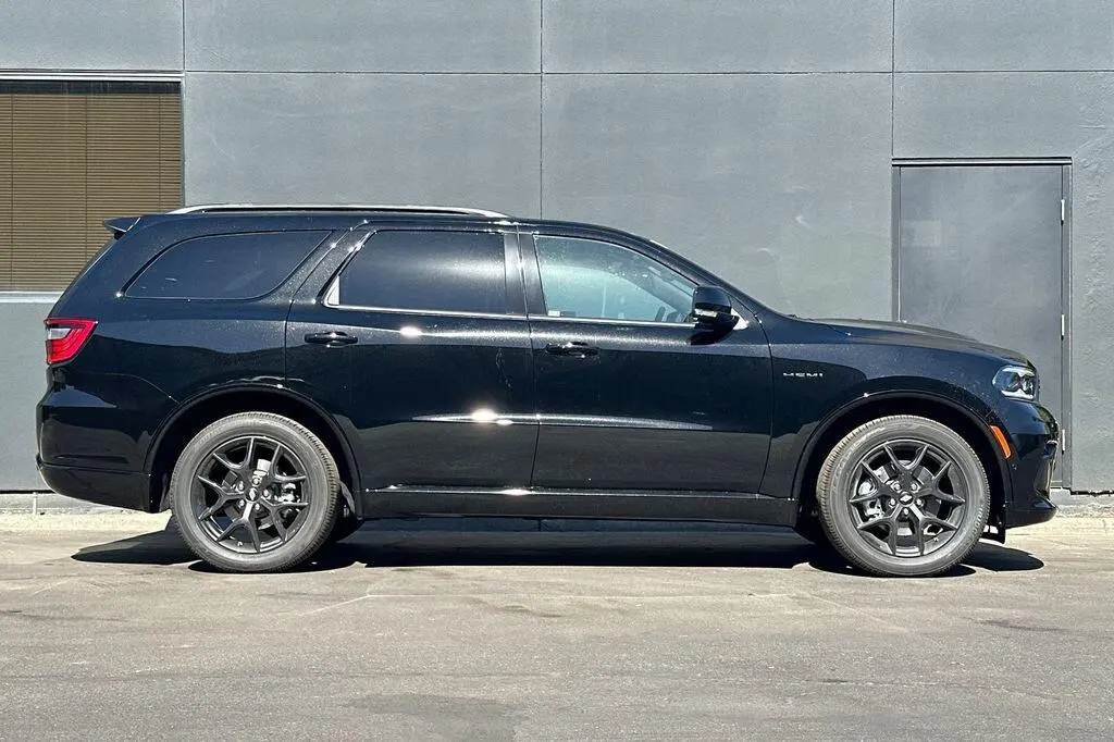 2026 Dodge Durango GT HEMI Plus V8 AWD photo 3