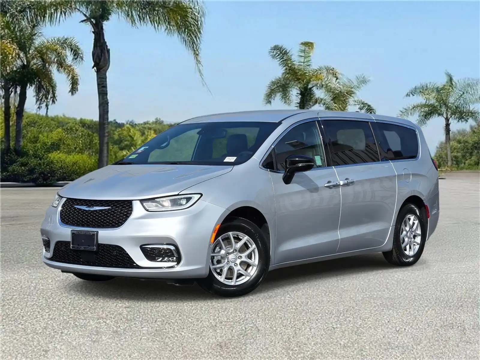 2026 Chrysler Pacifica Select's photo