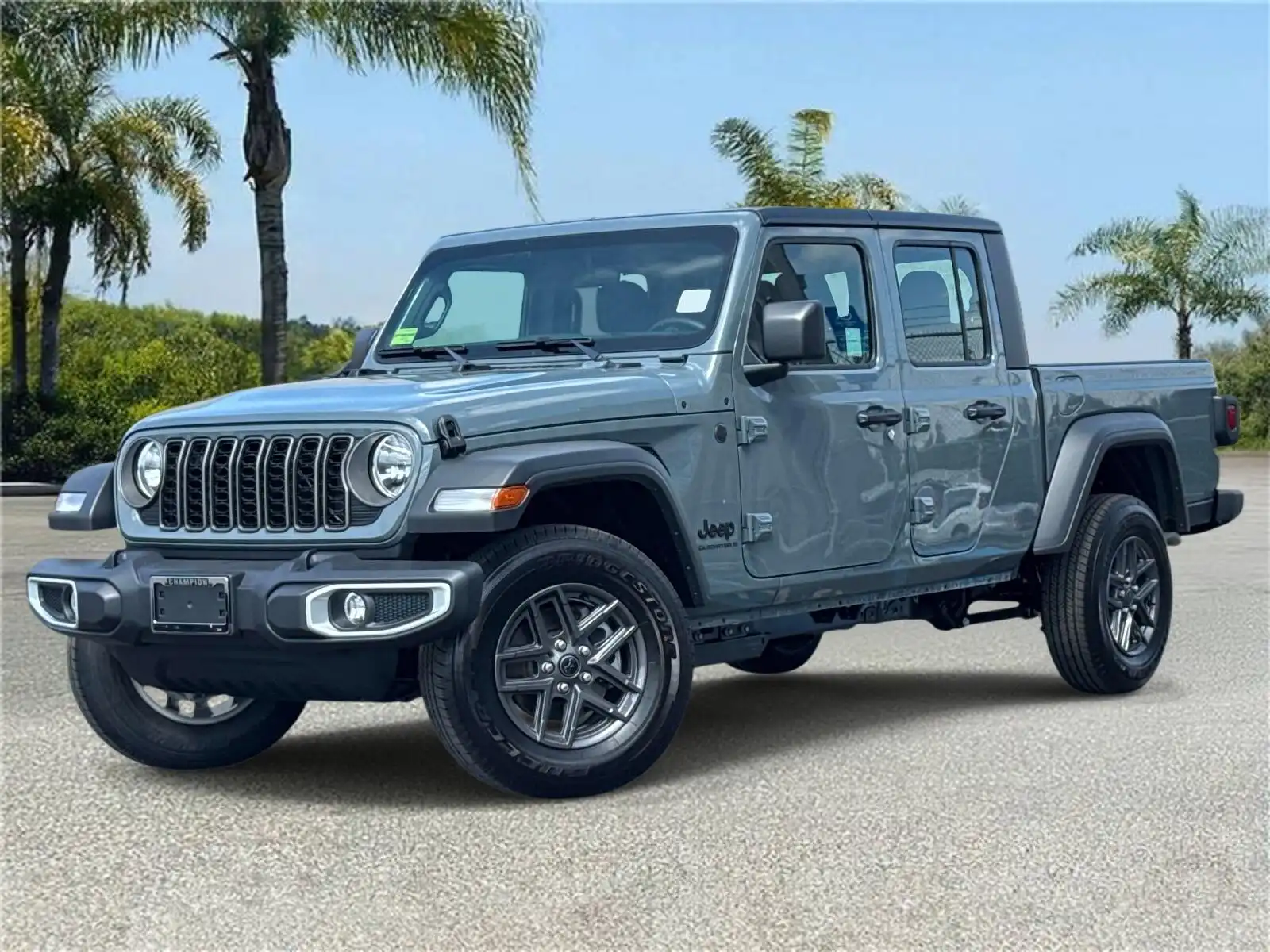 2026 Jeep Gladiator Sport Auto's photo