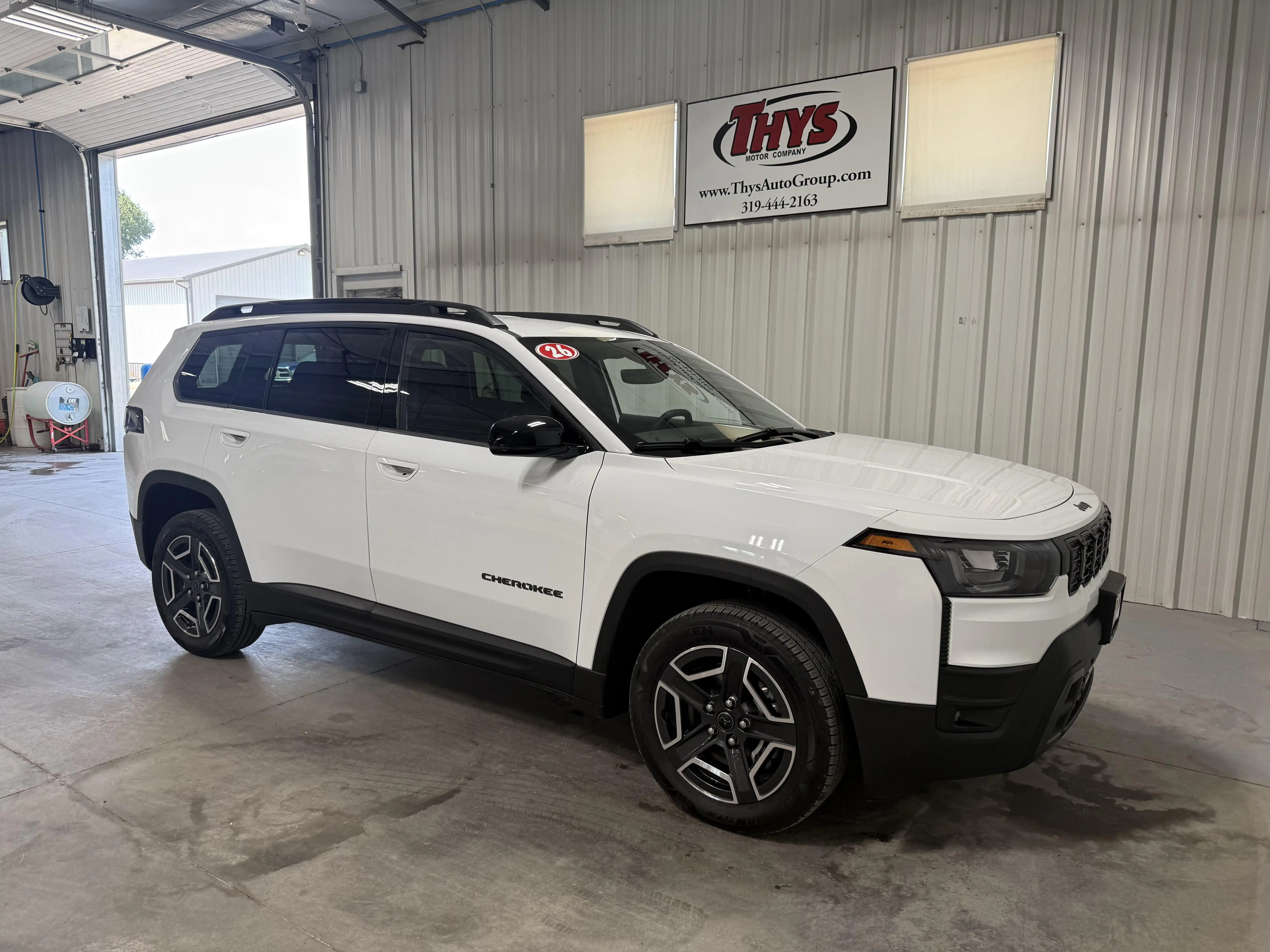 2026 Jeep Cherokee Limited HEV 4X4's photo